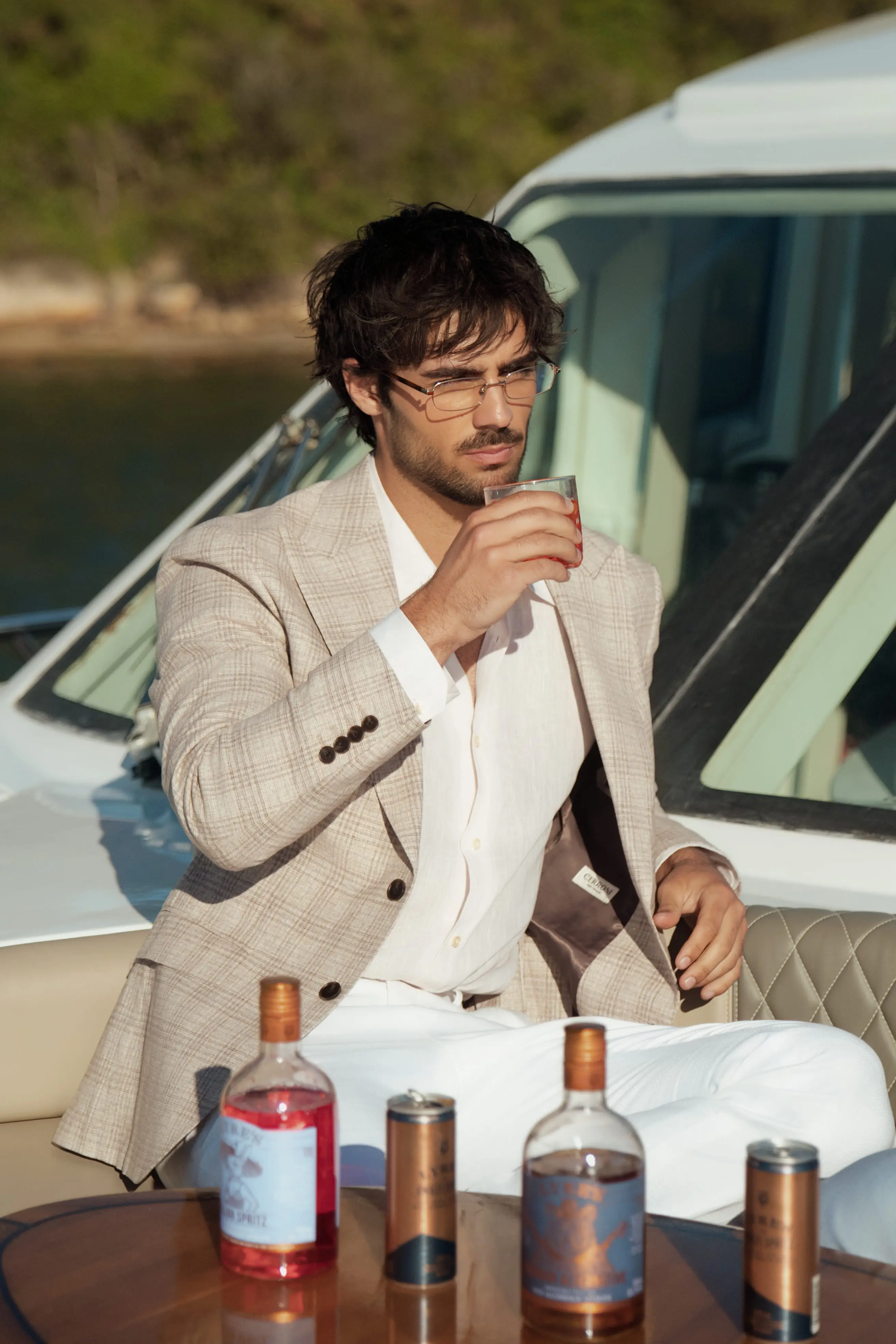 Men Red BG