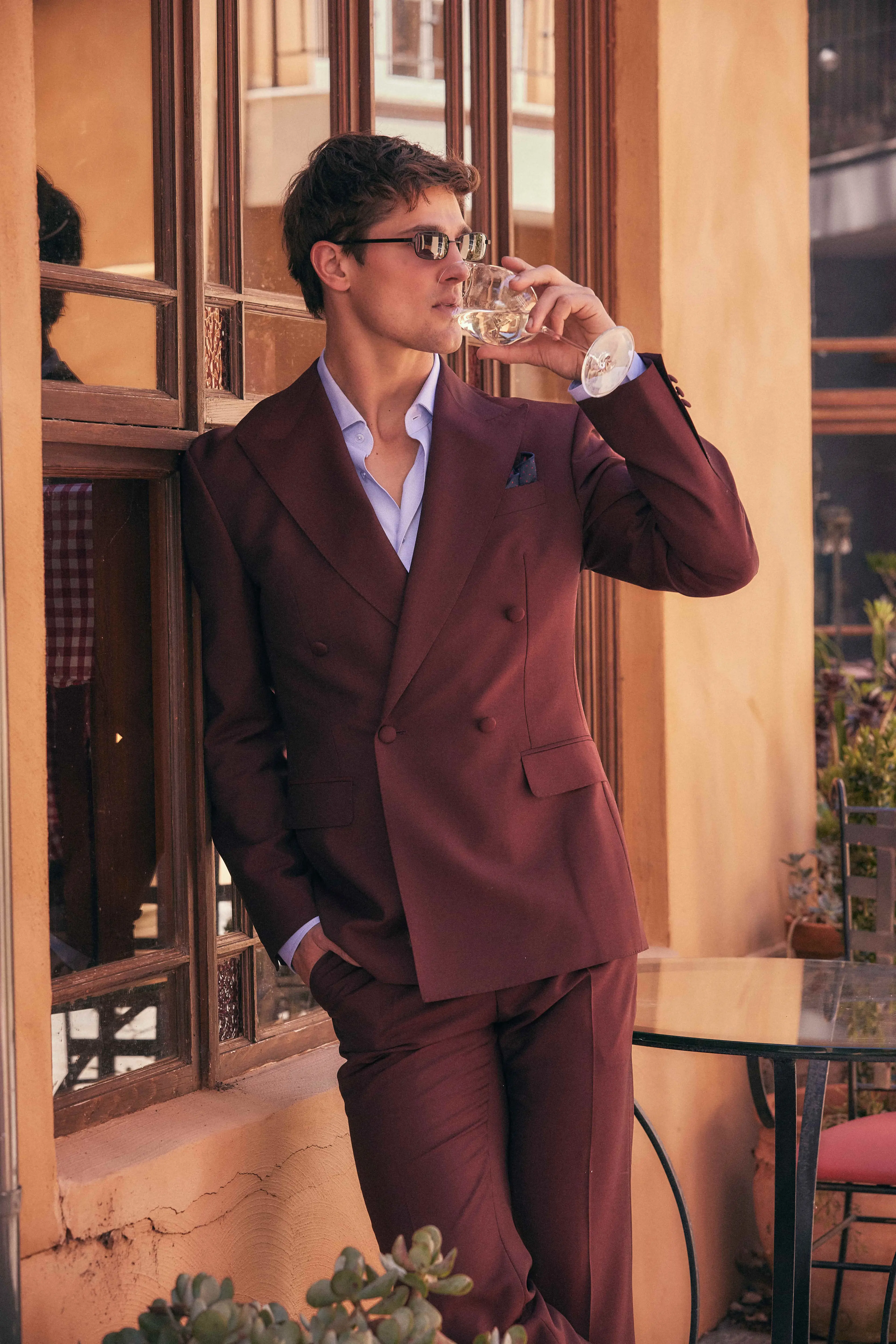 Men Red BG